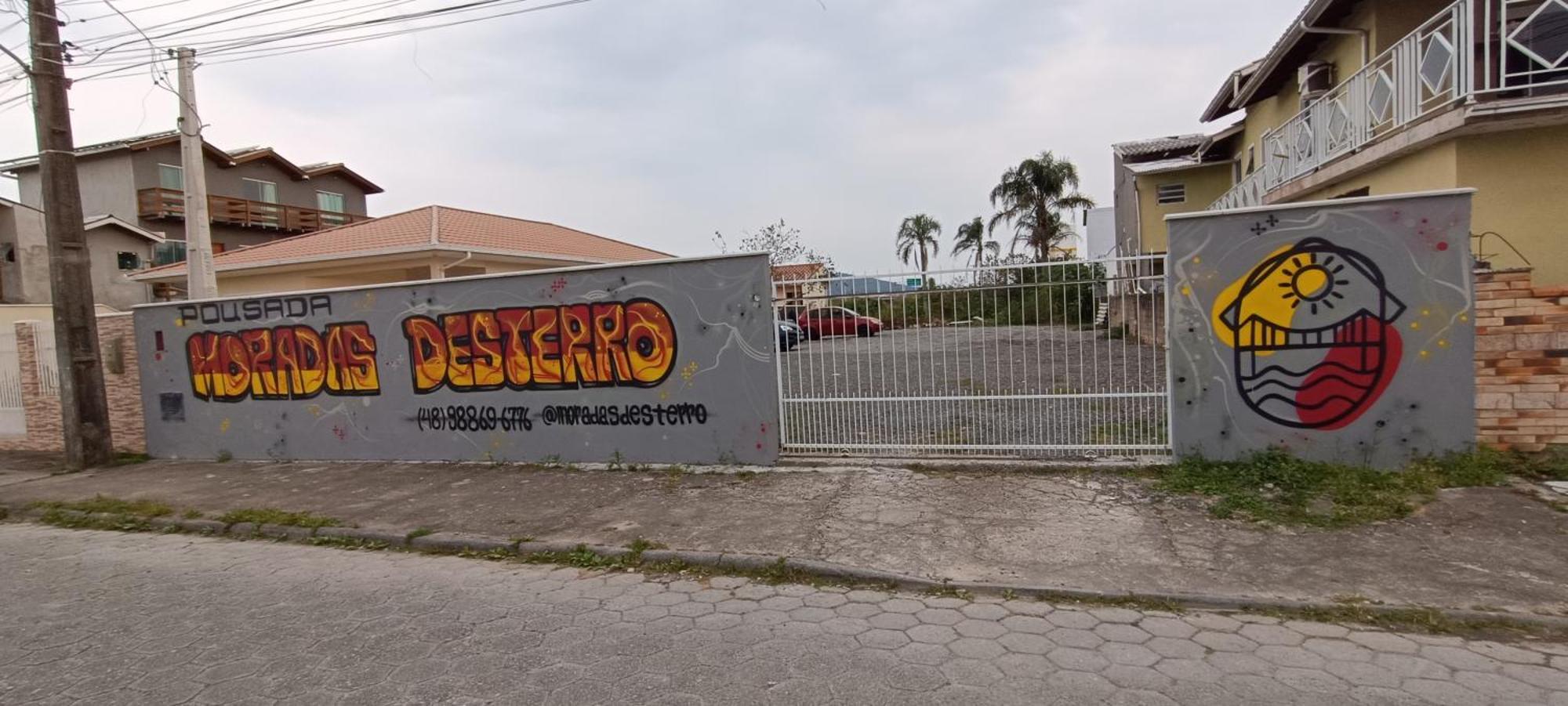 Moradas Desterro, Proximo Ao Aeroporto 01 フロリアノポリス エクステリア 写真